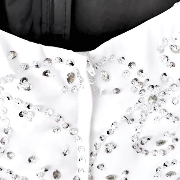 White Sheer Exterior Embellished Wedding/Prom Dress Size Small - Picture 9 of 12